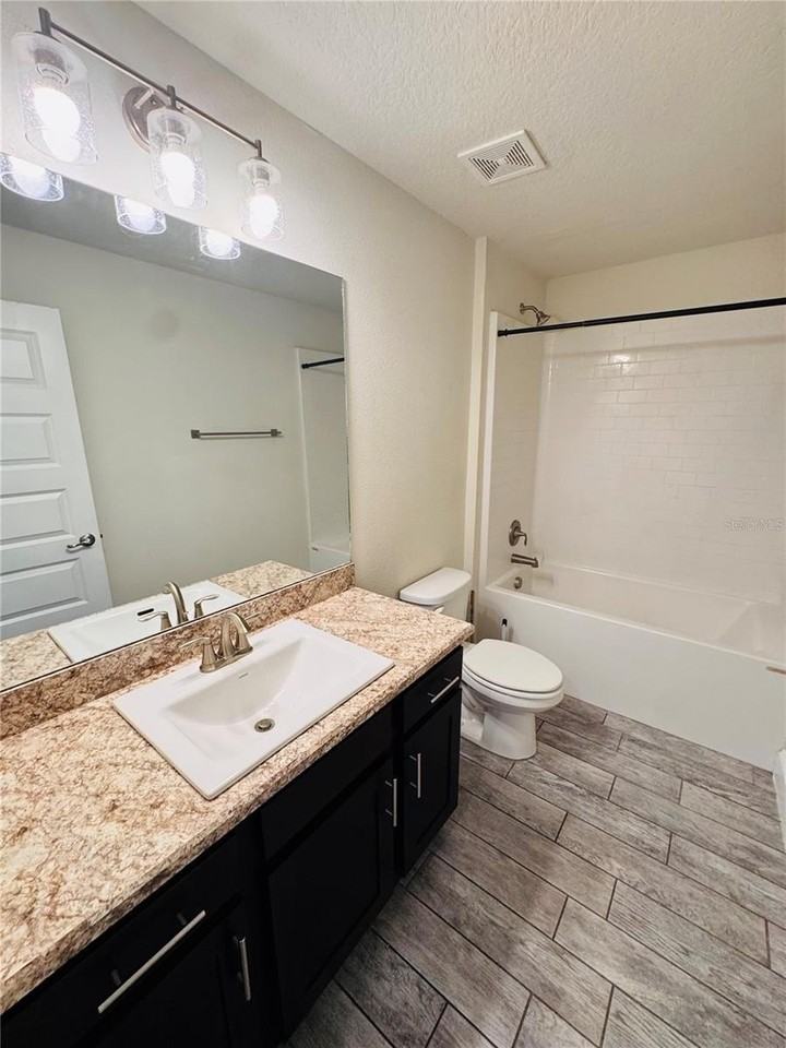 310 Athabasca Pl - Photo 6 of 24