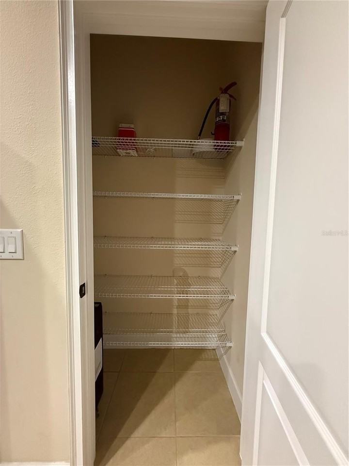 4353 Acorn Ct - Photo 4 of 35