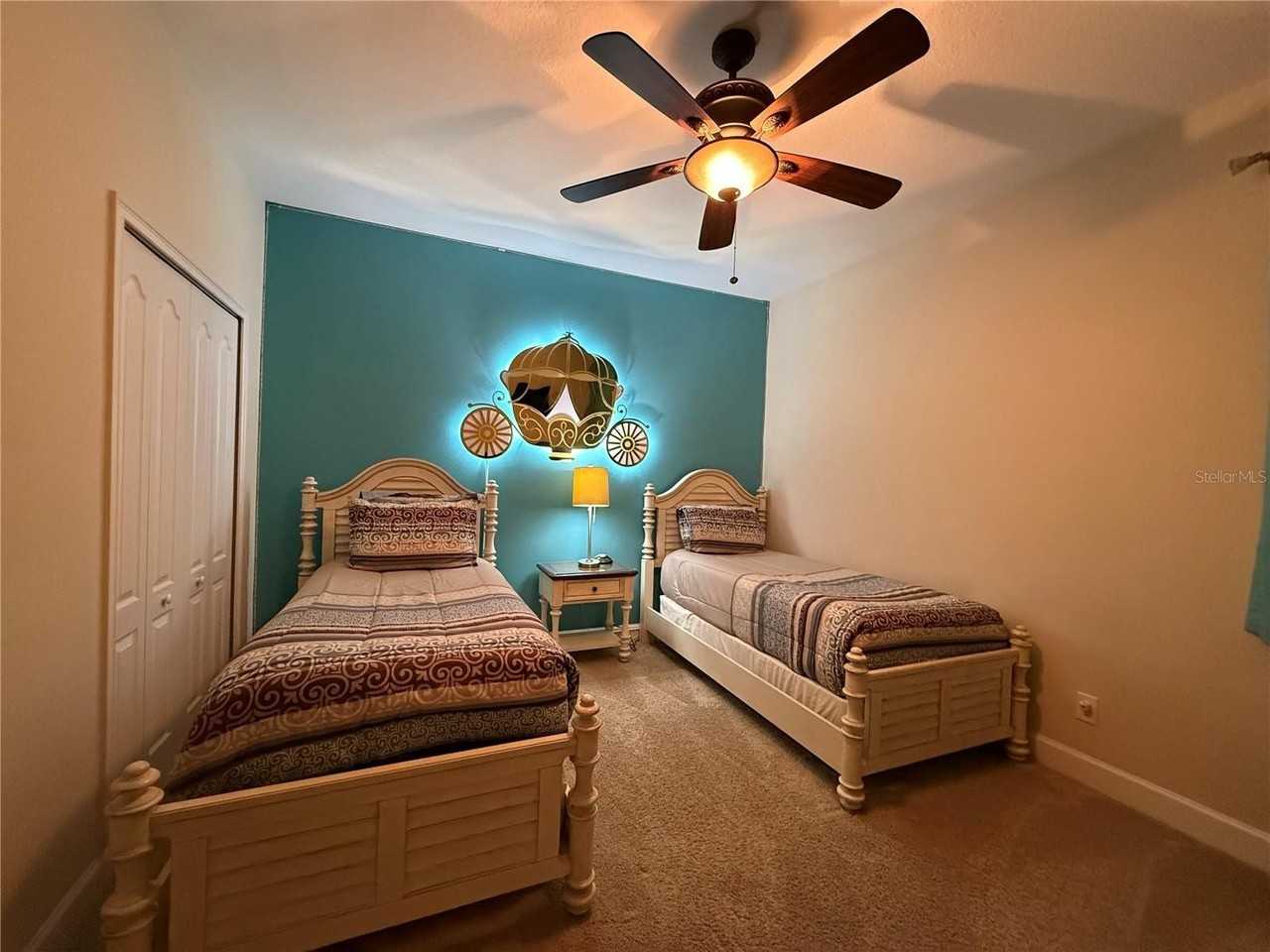 4353 Acorn Ct - Photo 6 of 35