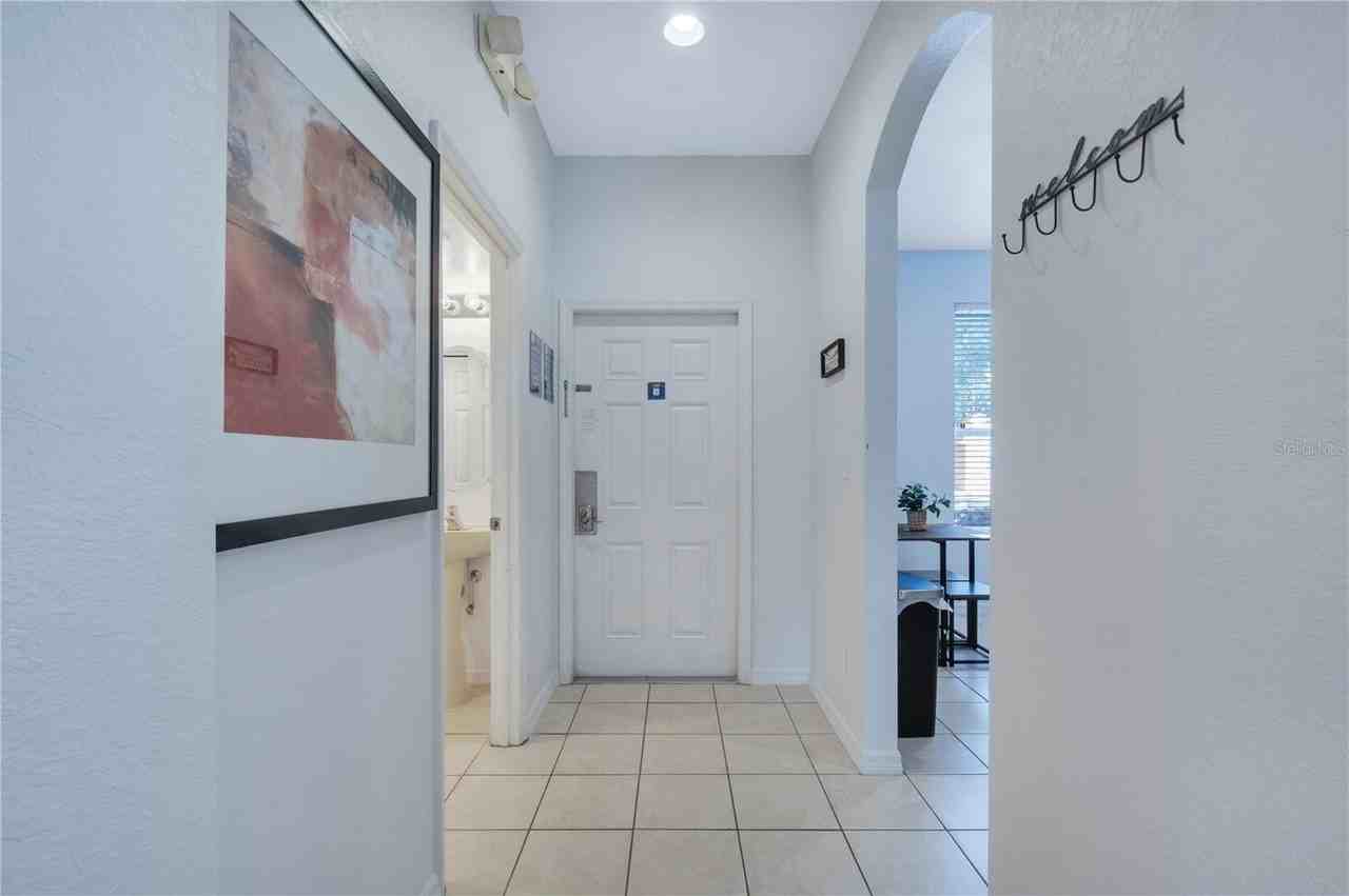 2774 Corvette Ln - Photo 4 of 33