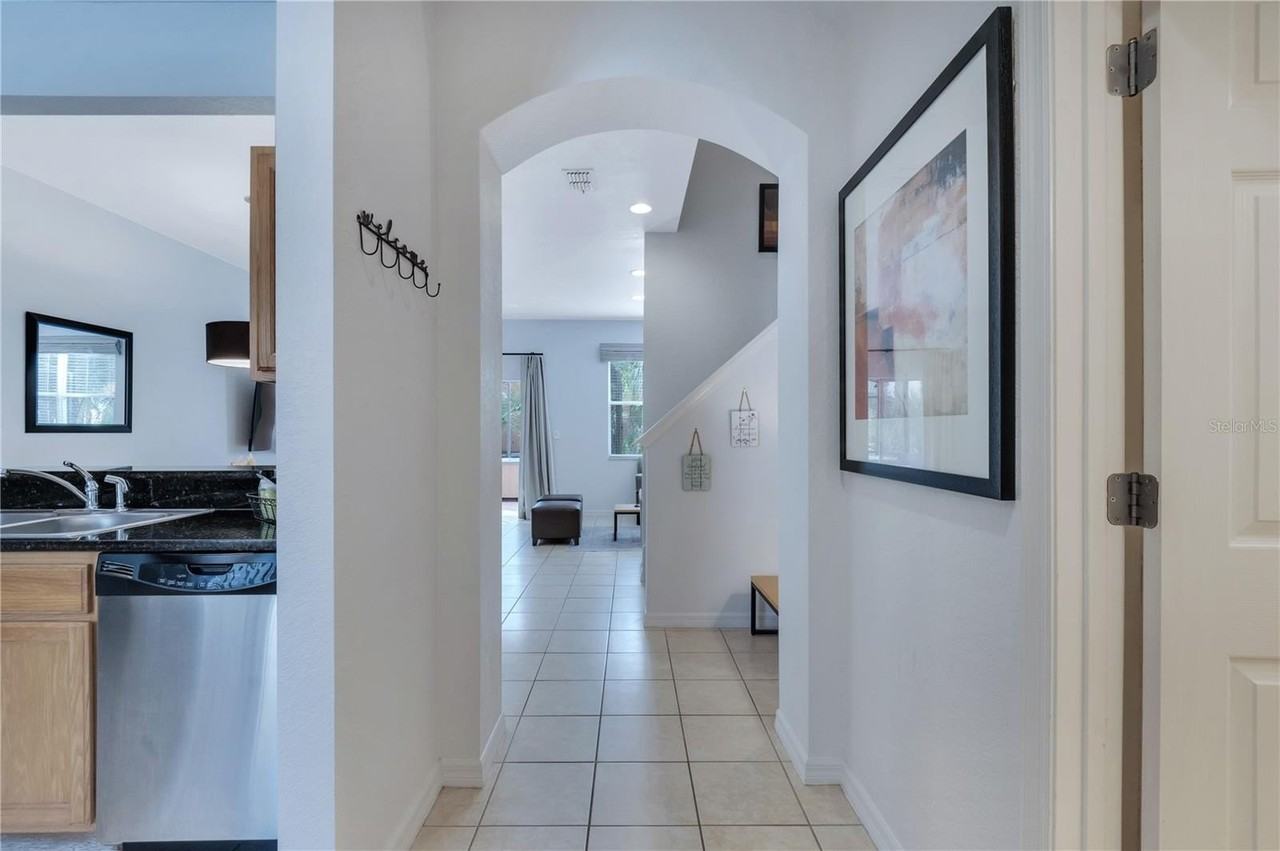 2774 Corvette Ln - Photo 5 of 33