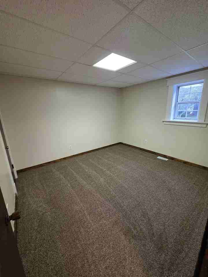 320 Plum Street - Photo 6 of 12