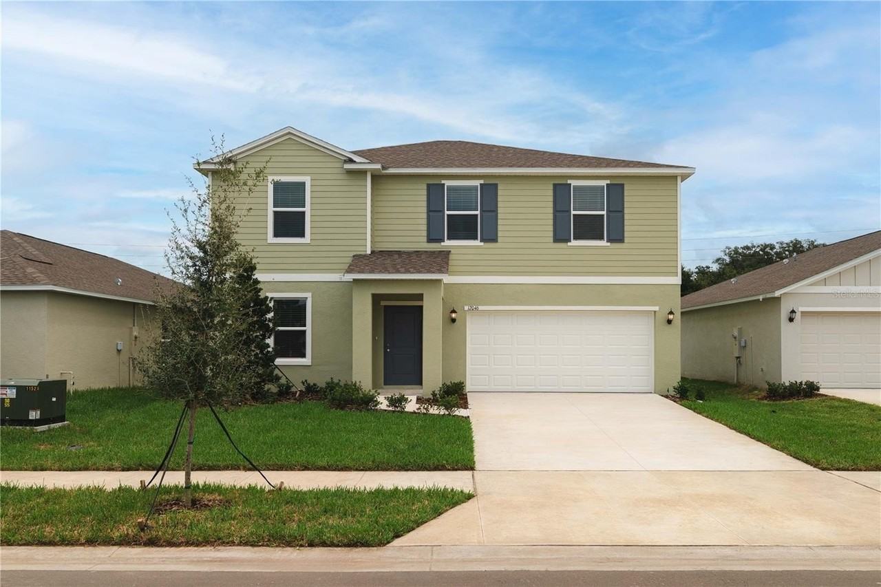 12046 Brae Way - Photo 2 of 50