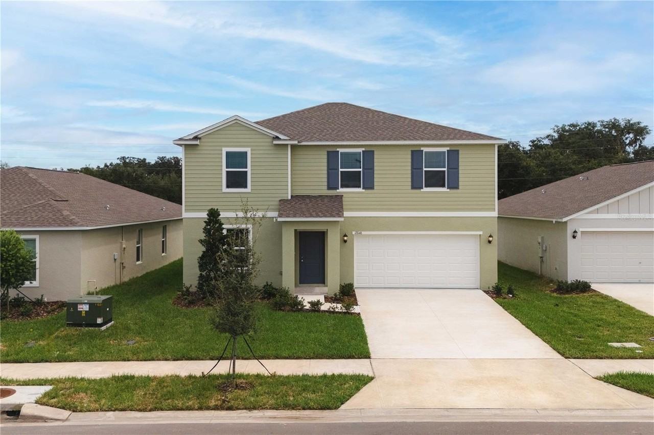 12046 Brae Way - Photo 3 of 50