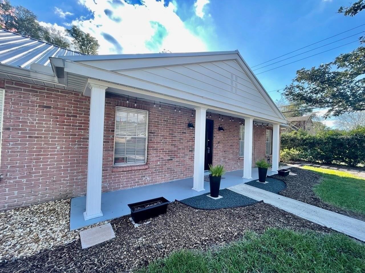 1201 E Flora St - Photo 2 of 29