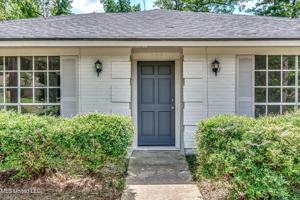 featured image of 107 Woodgate Dr