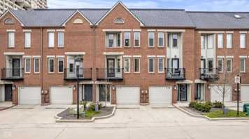 featured image of 512 Lockerbie Cir N