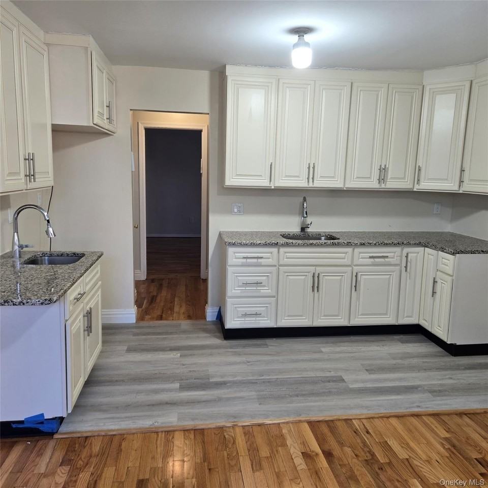 241 Kearsing Pkwy #D - Photo 3 of 16