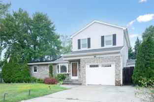 57 Central Blvd - Photo 1 of 1