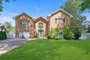 featured image of 27 Circle Dr