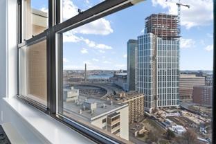8 Whittier Pl #24E - Photo 1 of 1