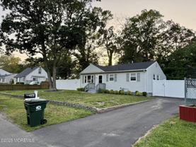 203 Sunset Ln - Photo 1 of 1