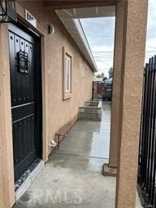 8807 S Hoover St - Photo 1 of 1