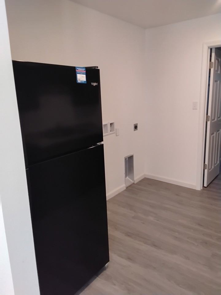 7605 Blackberry Ln - Photo 3 of 5