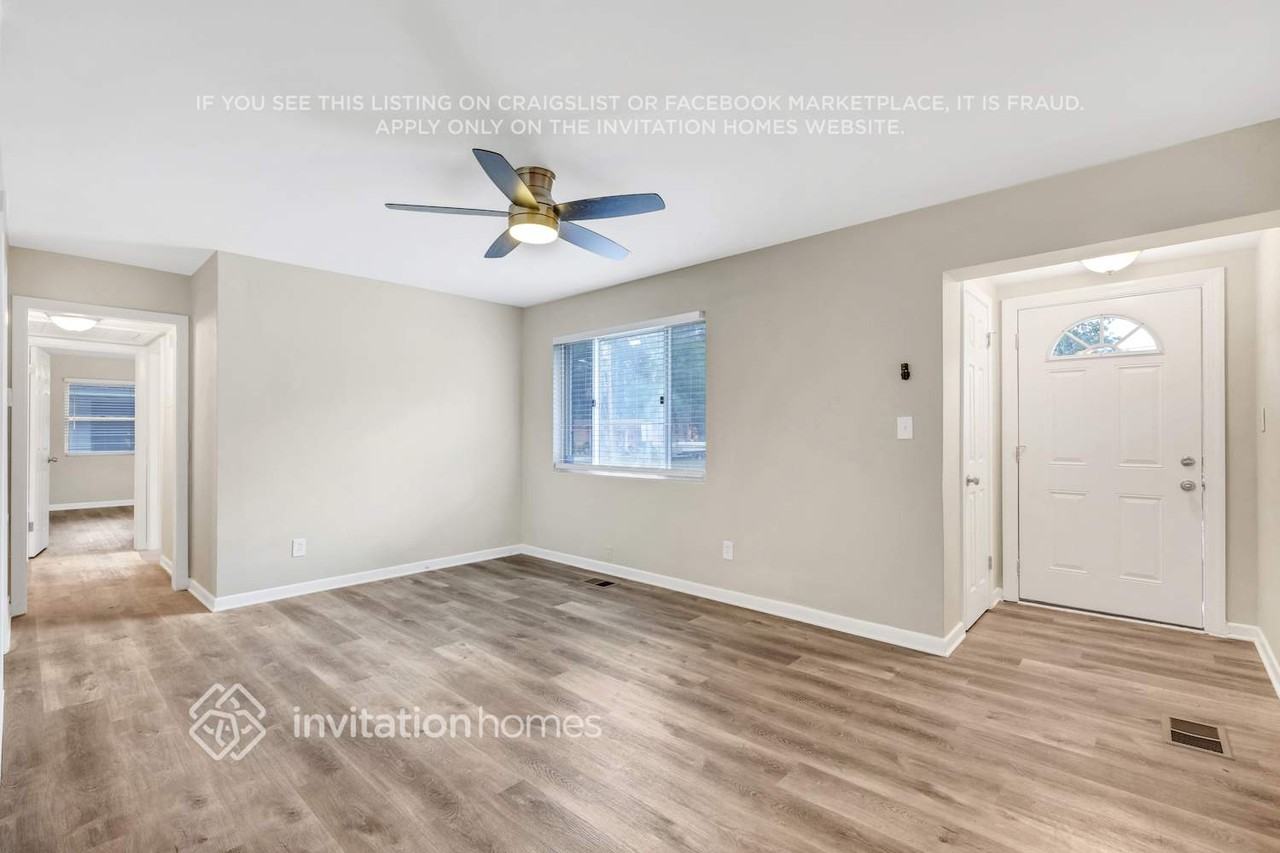 5815 Oliver Street - Photo 5 of 26