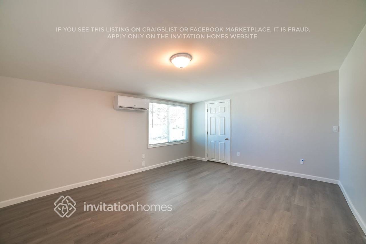 3326 W Larkspur Dr - Photo 5 of 15