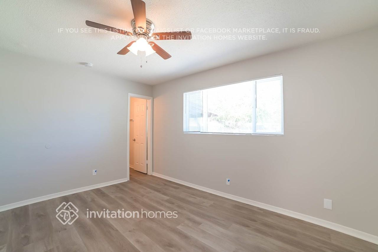 3326 W Larkspur Dr - Photo 7 of 15
