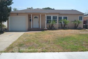 2112 N Screenland Dr - Photo 1 of 1