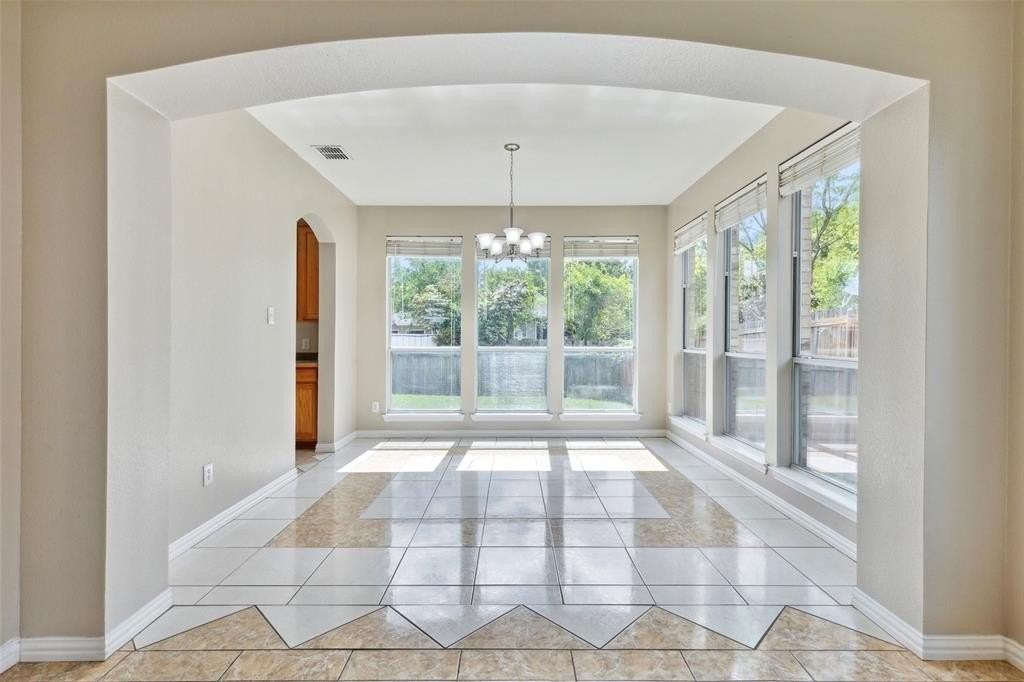 1506 Mossy Glen Court - Photo 3 of 40