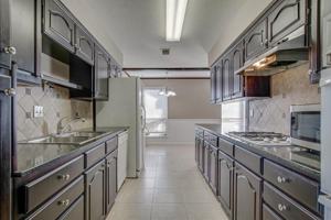 featured image of 3719 Crestpark Dr