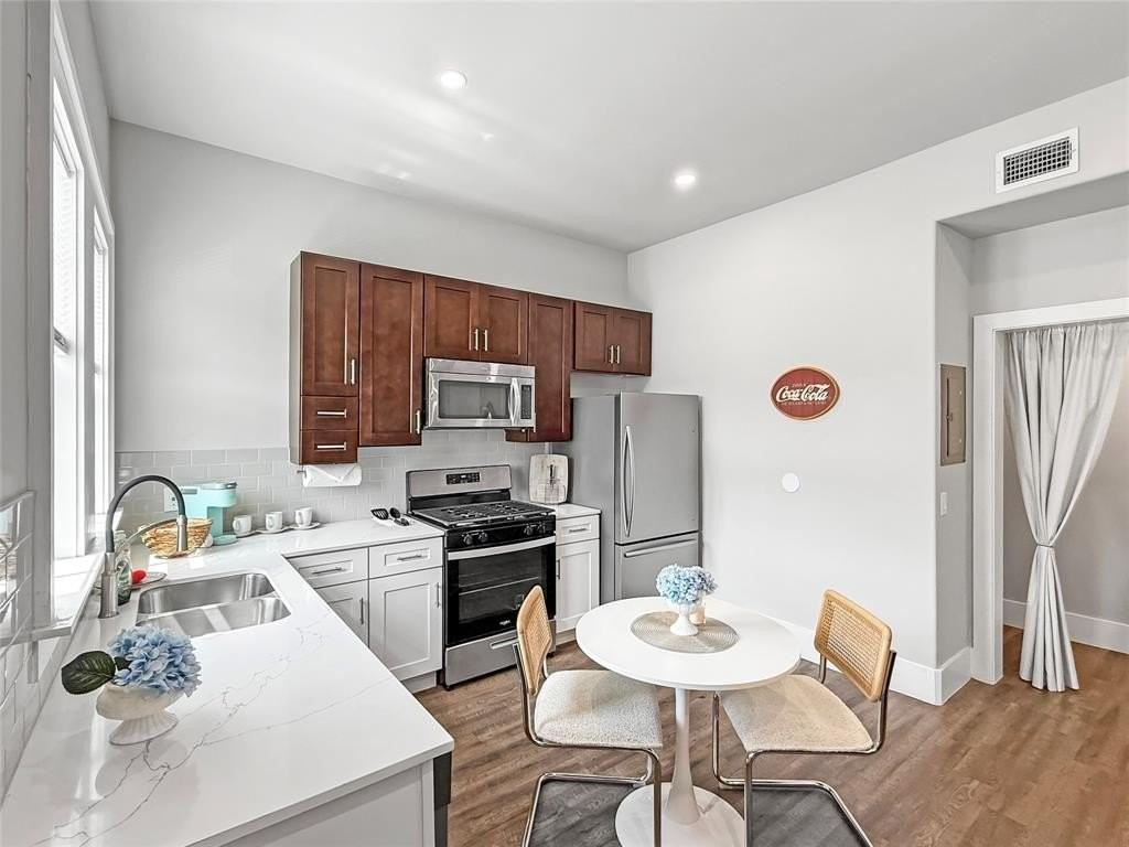 801 N Marsalis Ave #101 - Photo 4 of 16