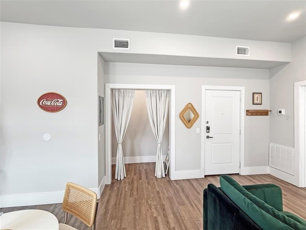 801 N Marsalis Ave #101 - Photo 7 of 16