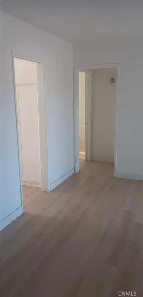 605 5th Ave - Photo 5 of 23