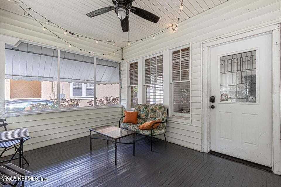 2811 Forbes St - Photo 3 of 29