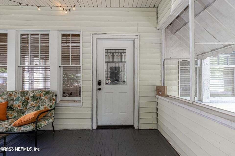 2811 Forbes St - Photo 4 of 29