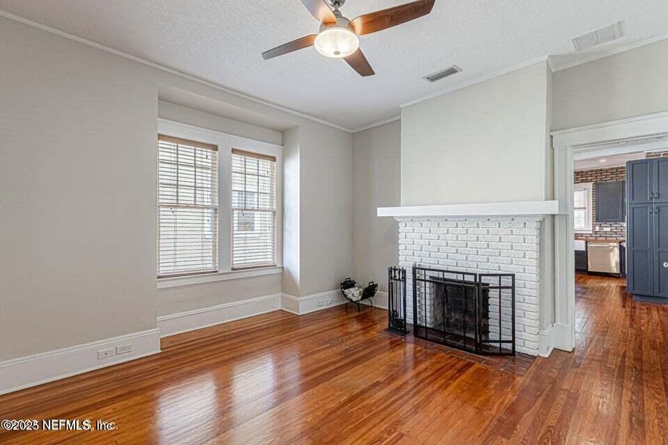 2811 Forbes St - Photo 6 of 29