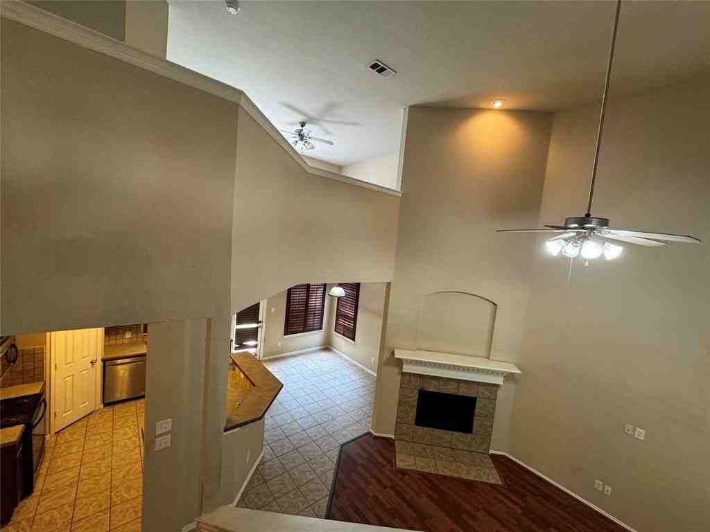 405 Creekside Drive - Photo 6 of 12