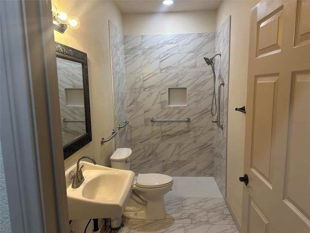 3206 Saints Cir - Photo 7 of 34