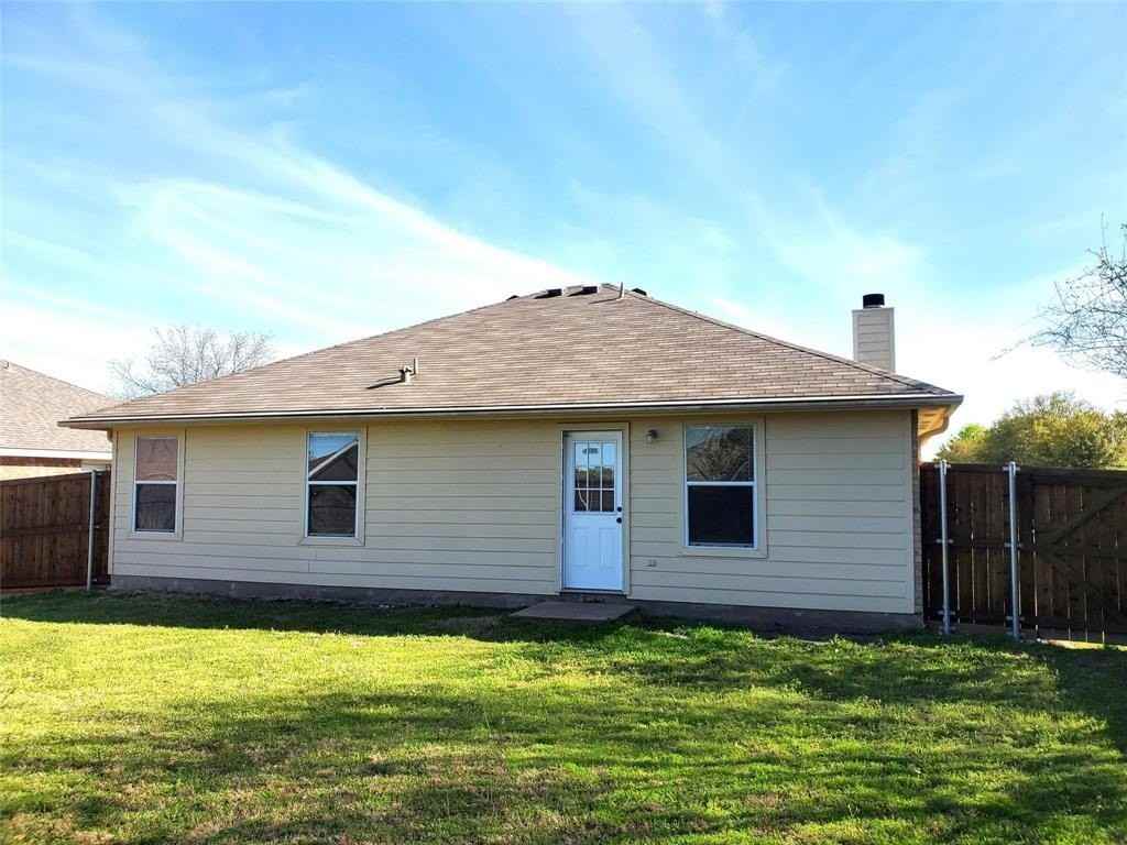 118 Scarlet Vw - Photo 3 of 18