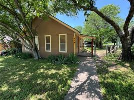 featured image of 714 N Houston St