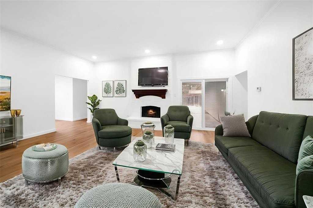 1637 Stroud Lane - Photo 3 of 29