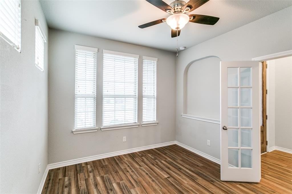 3801 Juniperio St - Photo 4 of 32