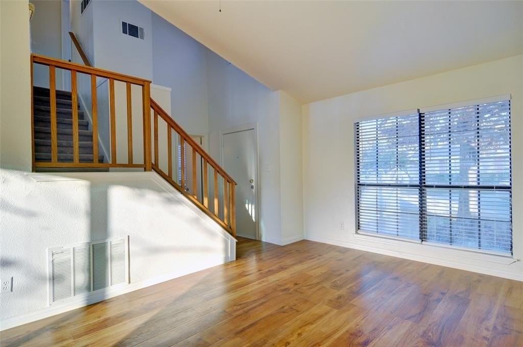 6764 Dandelion Dr - Photo 7 of 31