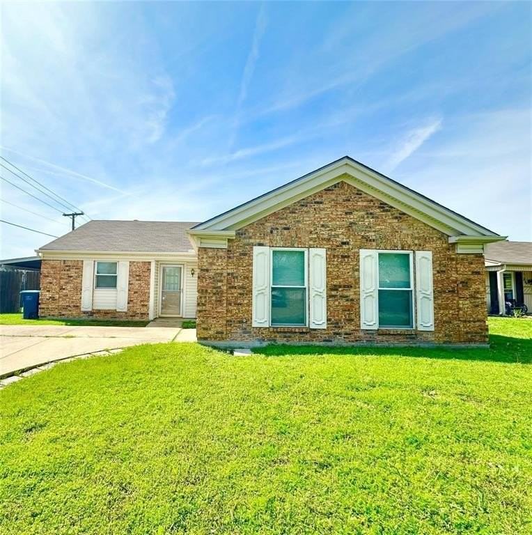 7401 Canoga Circle - Photo 2 of 17