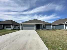 featured image of 292 Sunnyside Dr