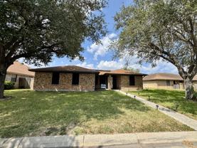 713 Hunter Dr - Photo 1 of 1