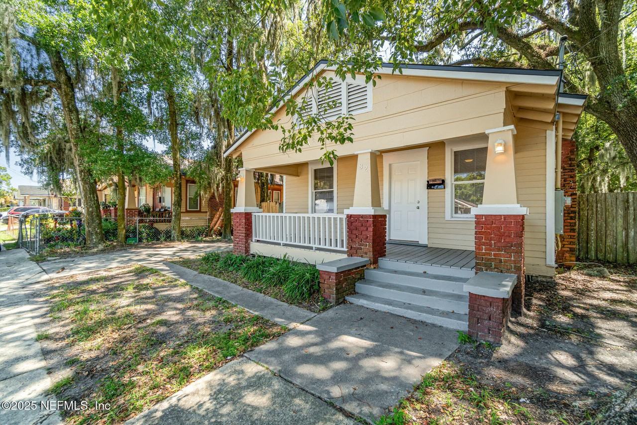 82 W 27th St - Photo 3 of 25