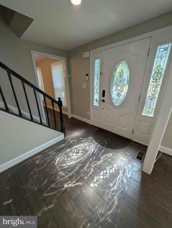 11 Starlight Court - Photo 3 of 35