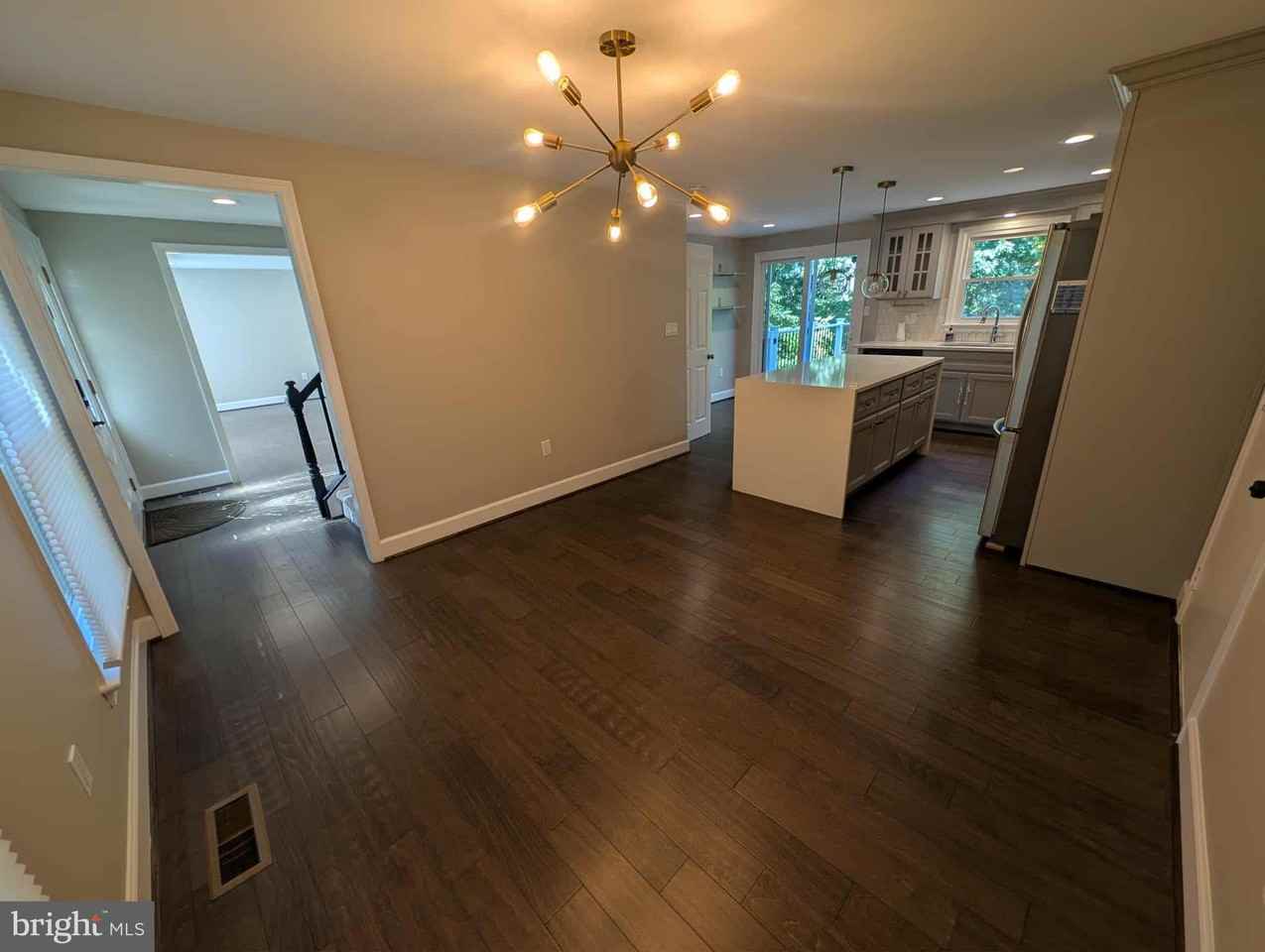 11 Starlight Court - Photo 5 of 35