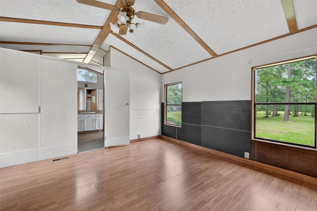 25862 Clark Rd - Photo 7 of 18