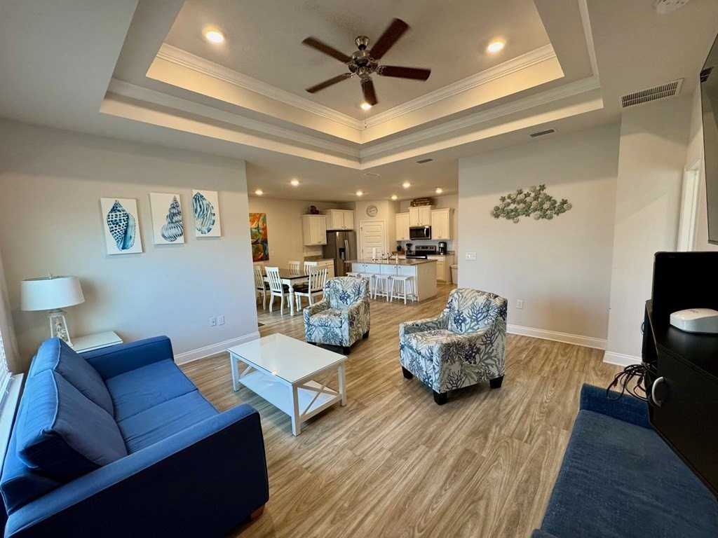 150 Heron Ct - Photo 6 of 34