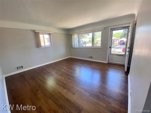 604 Lerner Ave - Photo 2 of 14