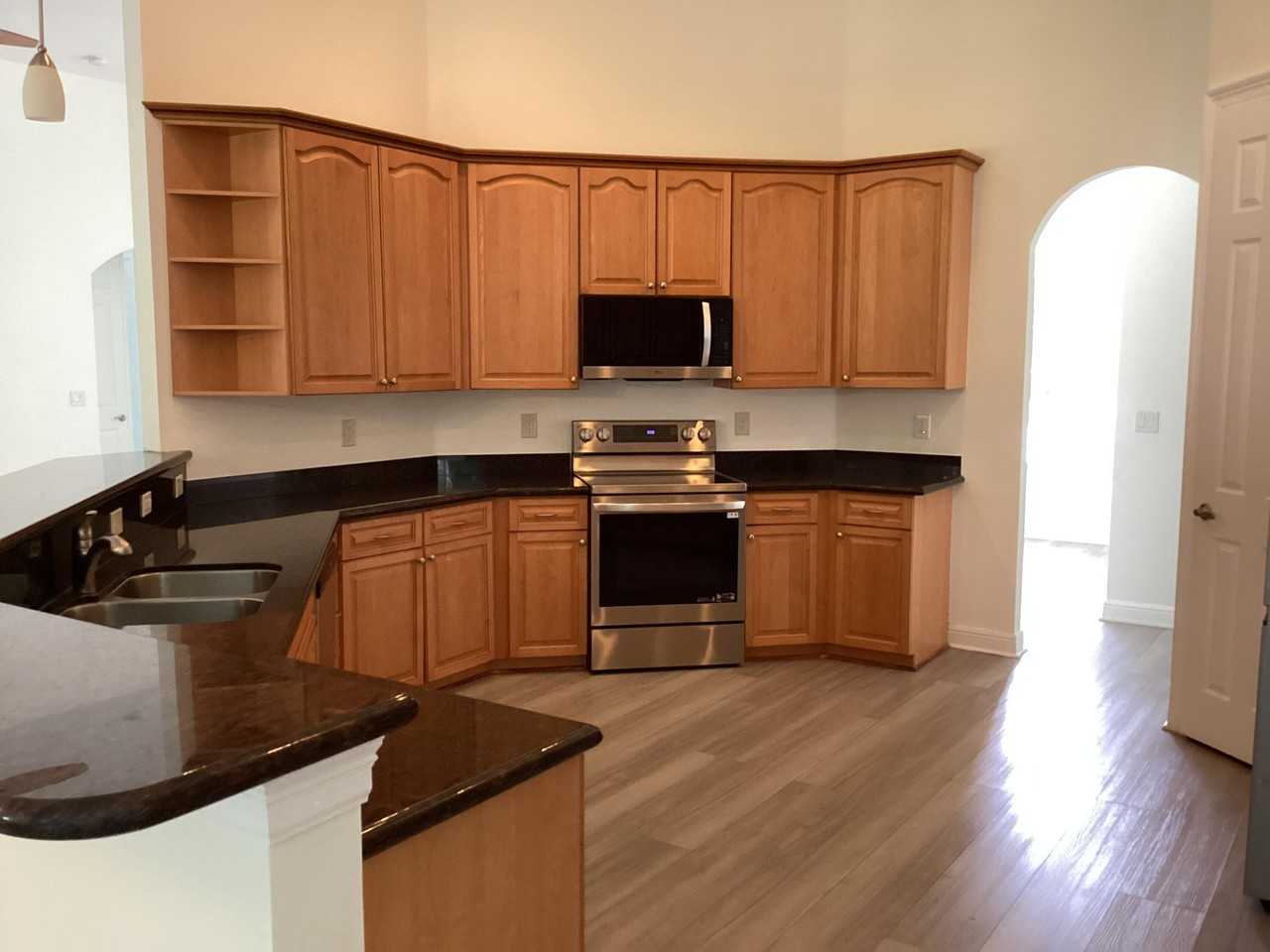 17119 Alexander Run - Photo 4 of 20