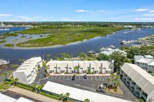 featured image of 925 S Ponce De Leon Blvd