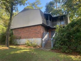 2261 Claremont Ln - Photo 1 of 1