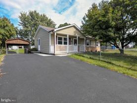 208 Crest Cir - Photo 1 of 1